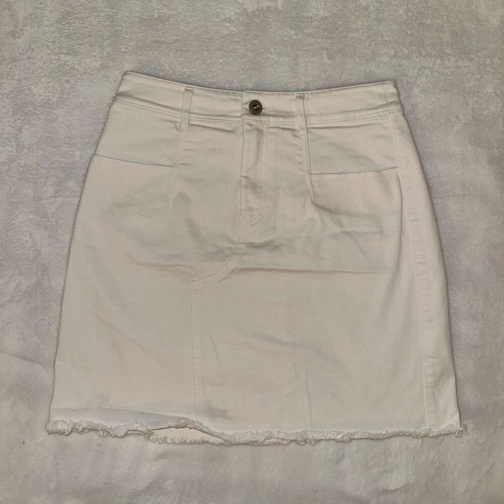 Meilleur Moment Women’s Medium White Denim Mini Skirt Raw Hem EUC